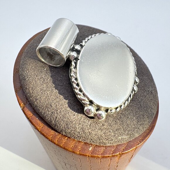 VTG Sterling Silver 925 Engravable Beaded Border Oval Pendant Size 1" Length - Picture 3 of 8